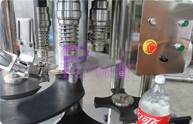 ステンレス鋼の炭酸塩化された飲み物の充填機、CSD は自動おおう機械をびん詰めにします