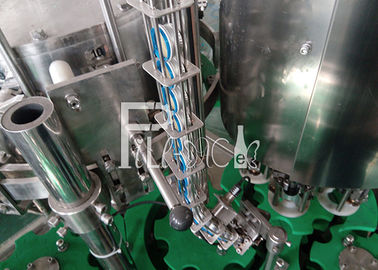 1つの一体鋳造の通気された飲み物の飲料の水差しの生産機械/装置/植物/システムに付きペット プラスチック ガラス3つ