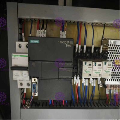 丸ビンのための単一のヘッド付着力のステッカーの分類機械50BPM