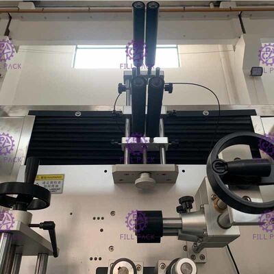 2Lペットびんおよびビンの王冠のための自動分類機械