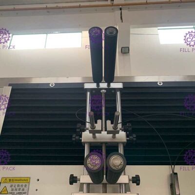 ジュースのびんの分類機械