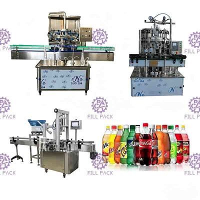 3000BPHプラスチック ペットびんのコカ・コーラはネジ式帽子のための飲み物の充填機の線形ふた締め機を炭酸塩化した