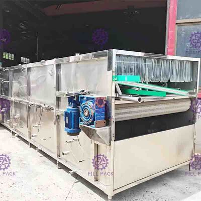 電気滅菌装置のびんのパッキング機械システム、工学プラスチック ベルトのリサイクル タンク システム