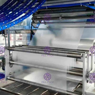 1 台のカートンのびんのパッキング機械に付き 3 台、収縮包装機械