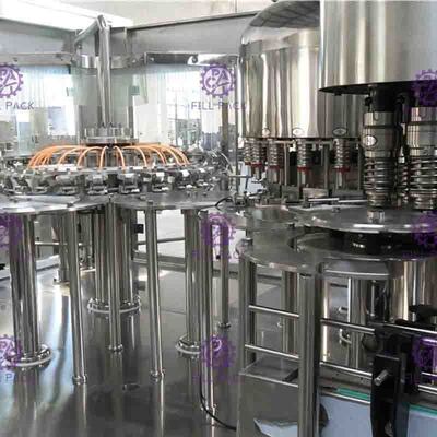 PLC 制御を用いる 24 の頭部ペットびんの飲料水の満ちる植物