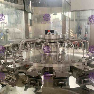 1つの10000BPHペットびんの茶熱い充填機に付きMonoblock 3つ