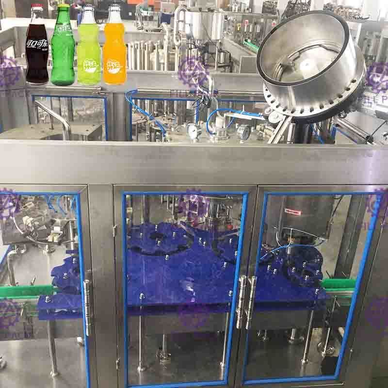 1つの一体鋳造の光っている水ワイン・ボトルの充填機/装置/ライン/植物/システムに付きプラスチック ガラス3つをかわいがって下さい