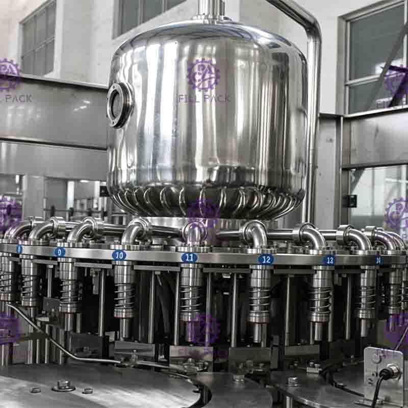 0.4Mpa 8000BPHの帽子を離れたねじれのガラス瓶のための熱い満ちるオレンジ ジュース機械
